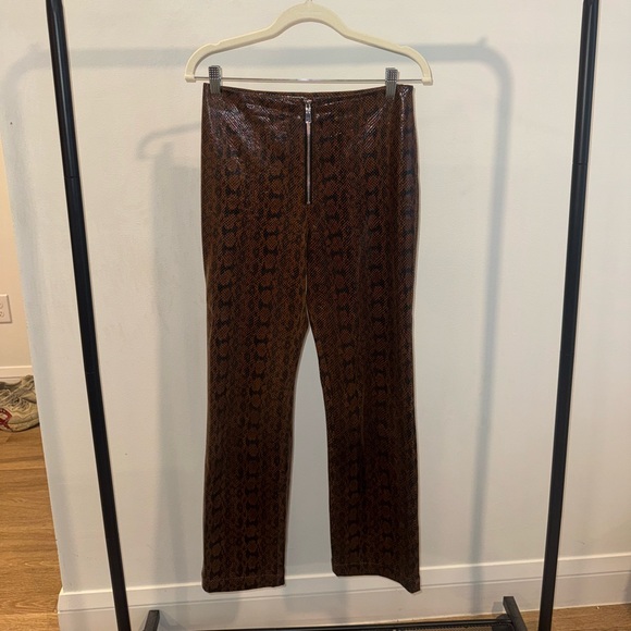 DANIELLE BERNSTEIN Faux Leather Brown Pants - Picture 2 of 5